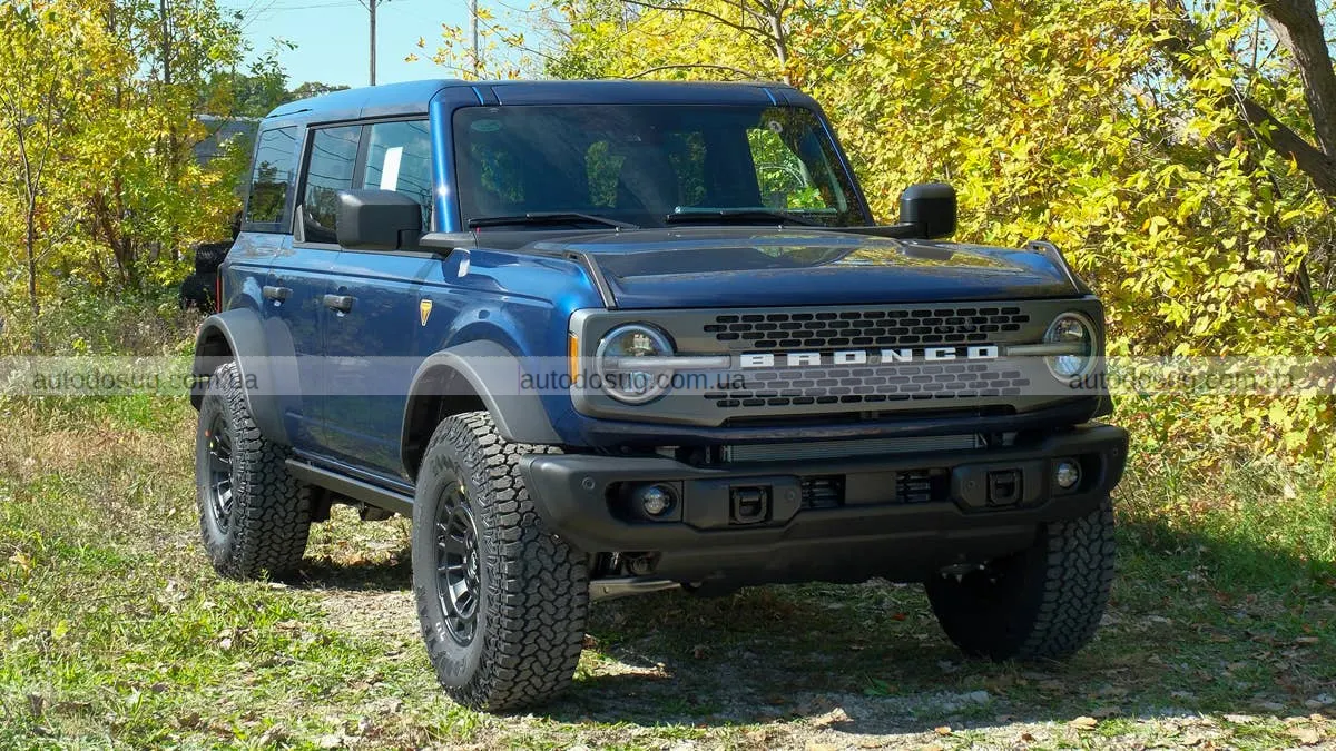 Ford оновив Bronco 2027: додав 3,0-літровий V6 і версію RTR